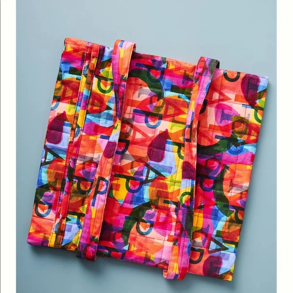Anthropologie-Danielle Kroll “HAPPY “Bake-and-Take Carrier